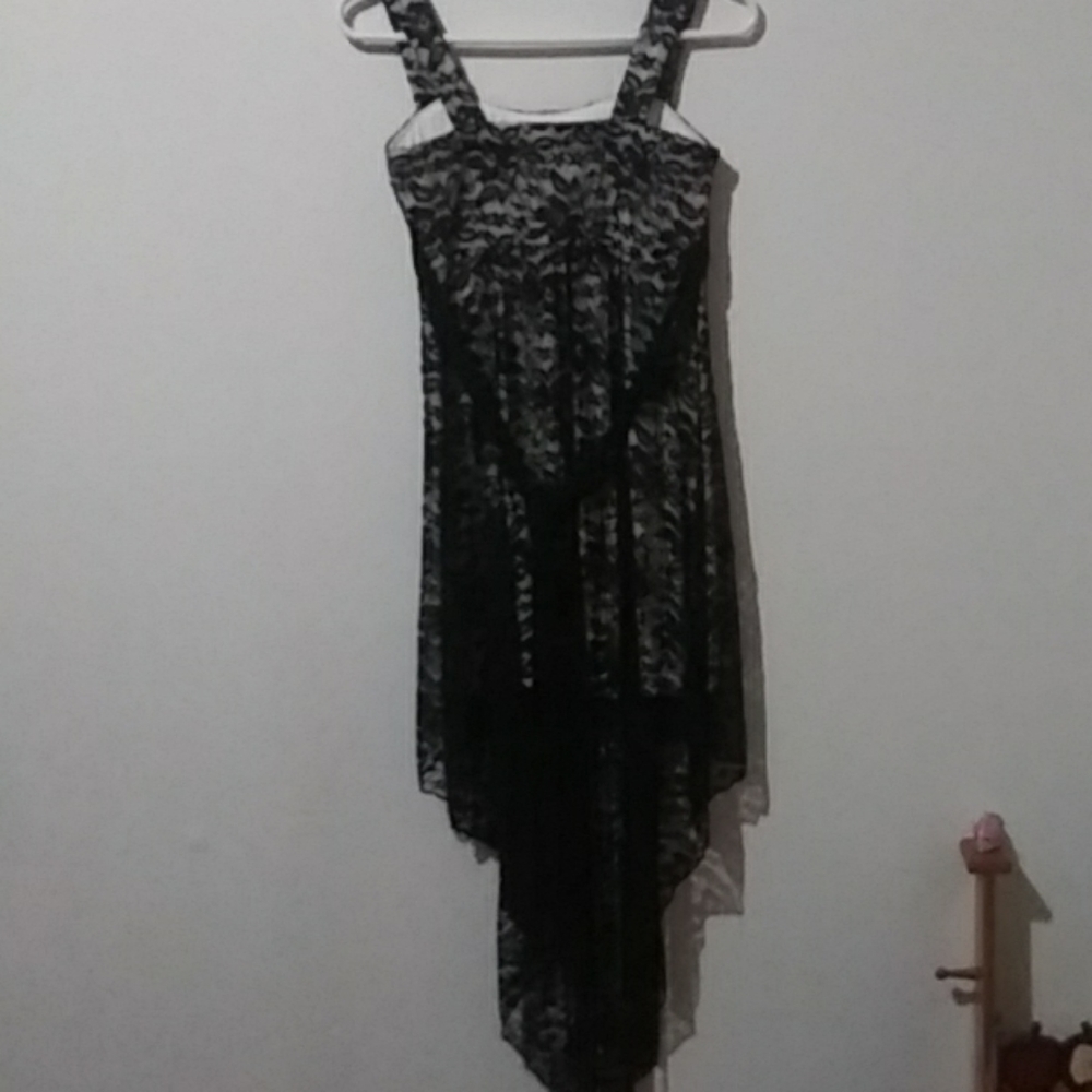 Dress - Picture 2 of 3